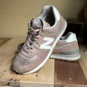 New Balance 574 in pink